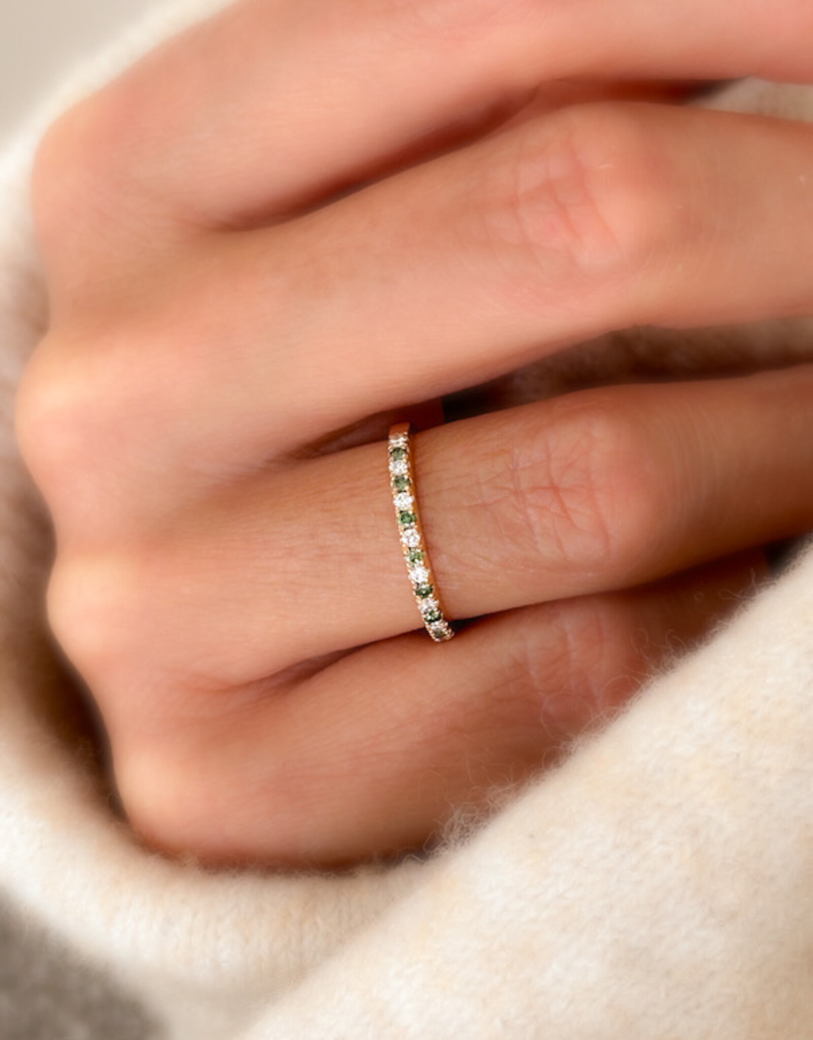 Atelier Maison The Colorful ring met witte en kleurdiamanten
