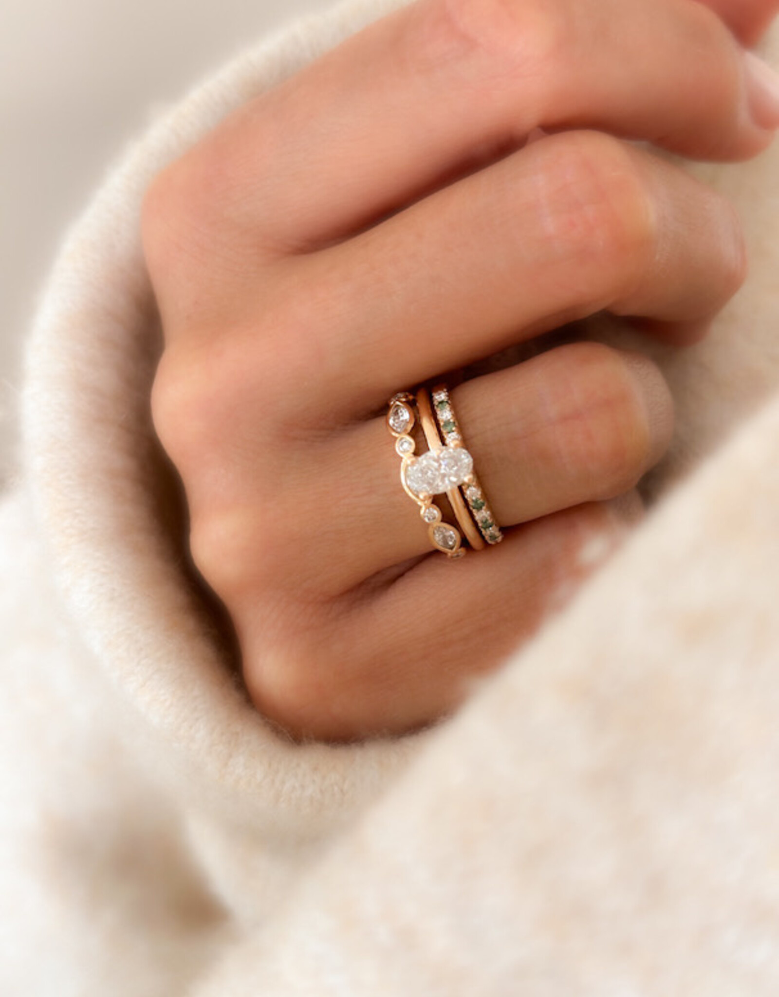Atelier Maison The Colorful ring met witte en kleurdiamanten