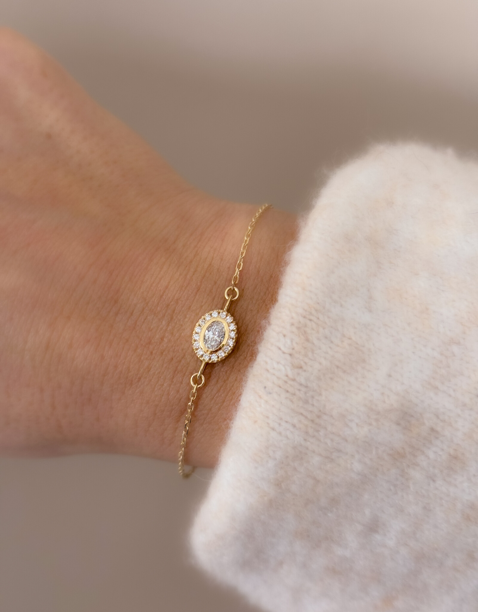 Atelier Maison met kleursteen en/of diamanten