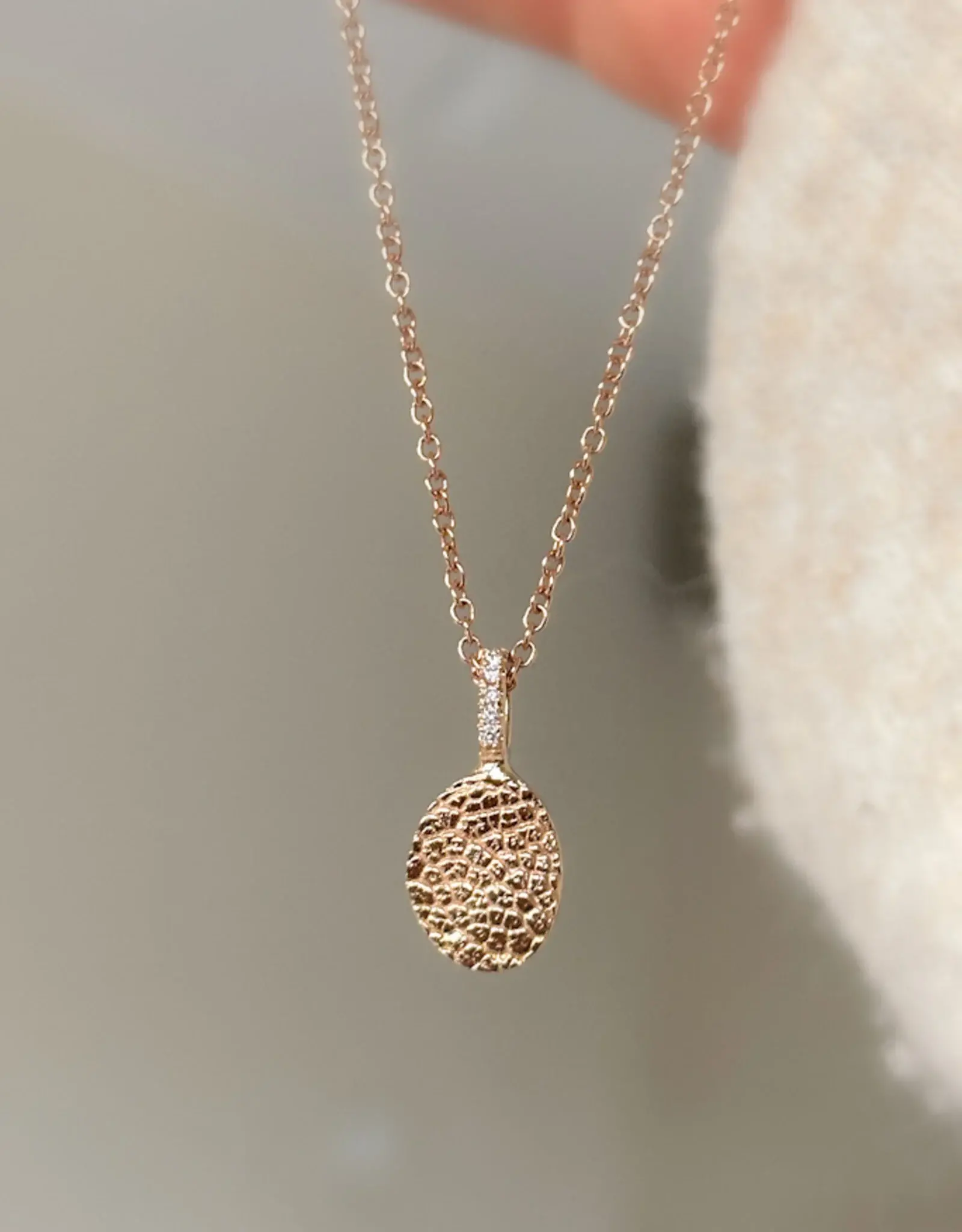 Atelier Maison Shiny Fluffy Love halsketting - diamant | ≠  formaten