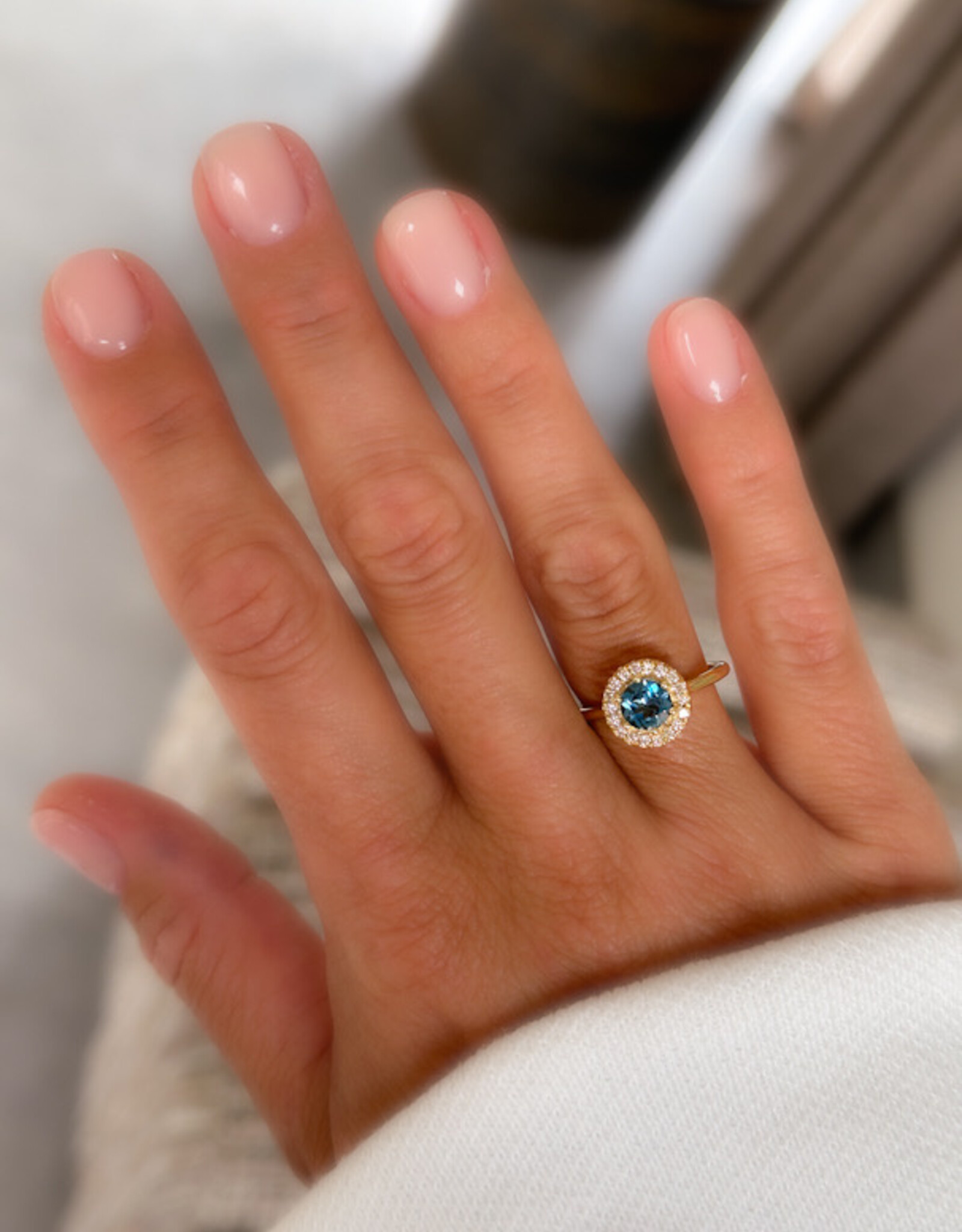 Atelier Maison Sum of Love ring | kleursteen en diamanten