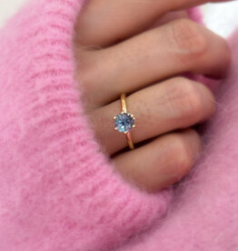 Atelier Maison The Big Promise ring met topaas