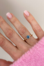 Atelier Maison The Big Promise ring met topaas