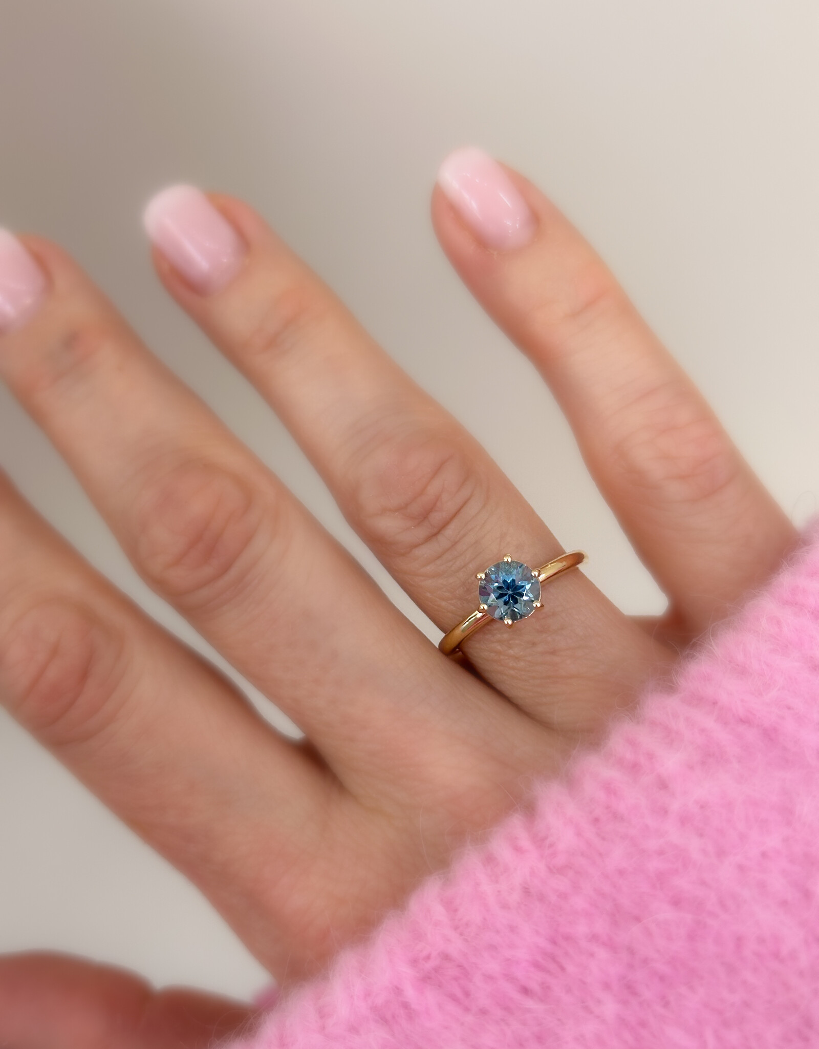 Atelier Maison The Big Promise ring met topaas