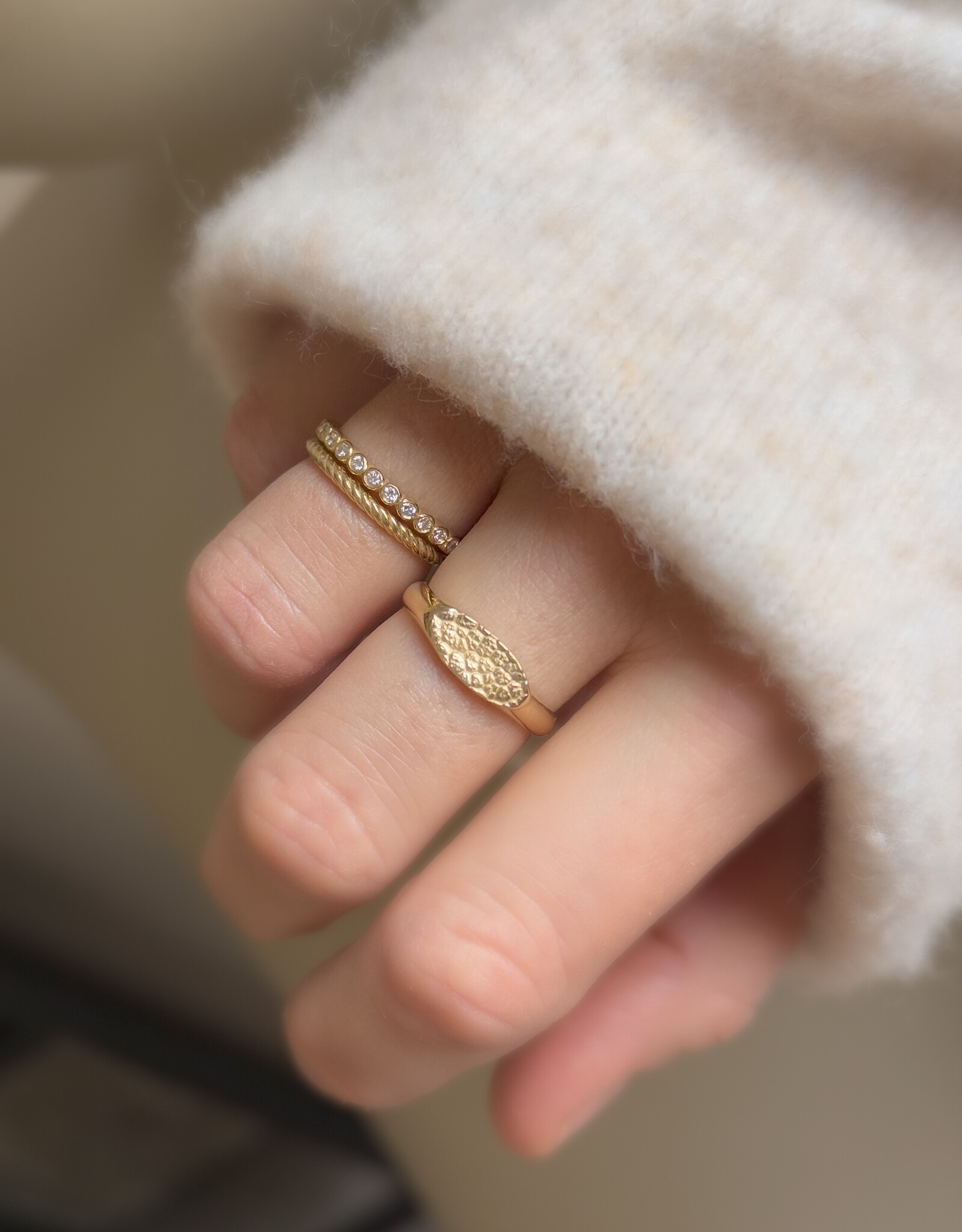Atelier Maison Snoot Dog ring