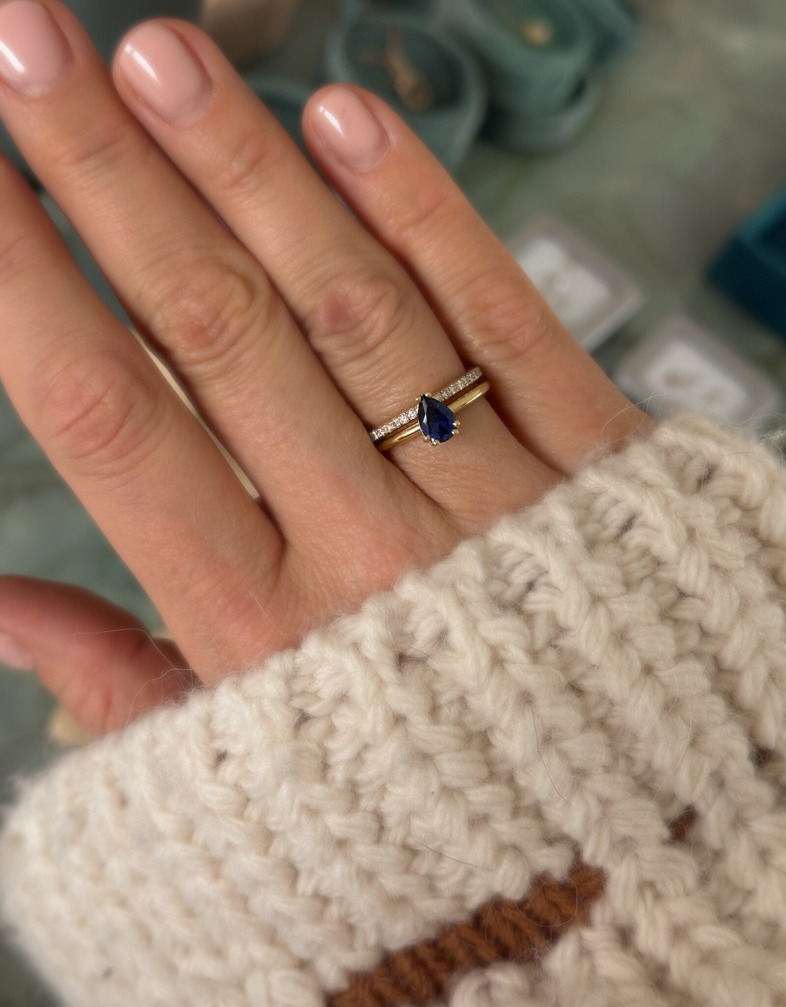Atelier Maison The Happy Tear ring | kleursteen