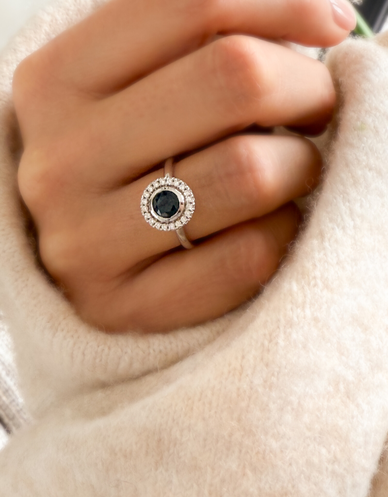 Atelier Maison The Entourage asse ring ≠  kleuren