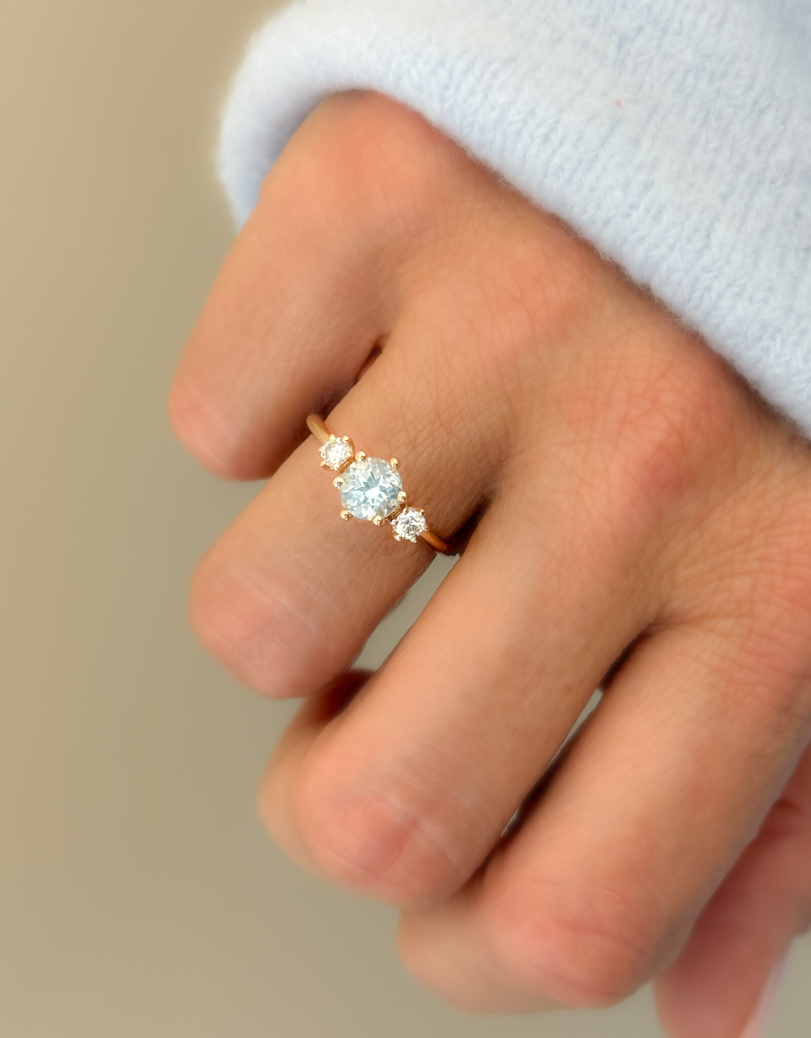 Atelier Maison Astonished ring |  kleursteen