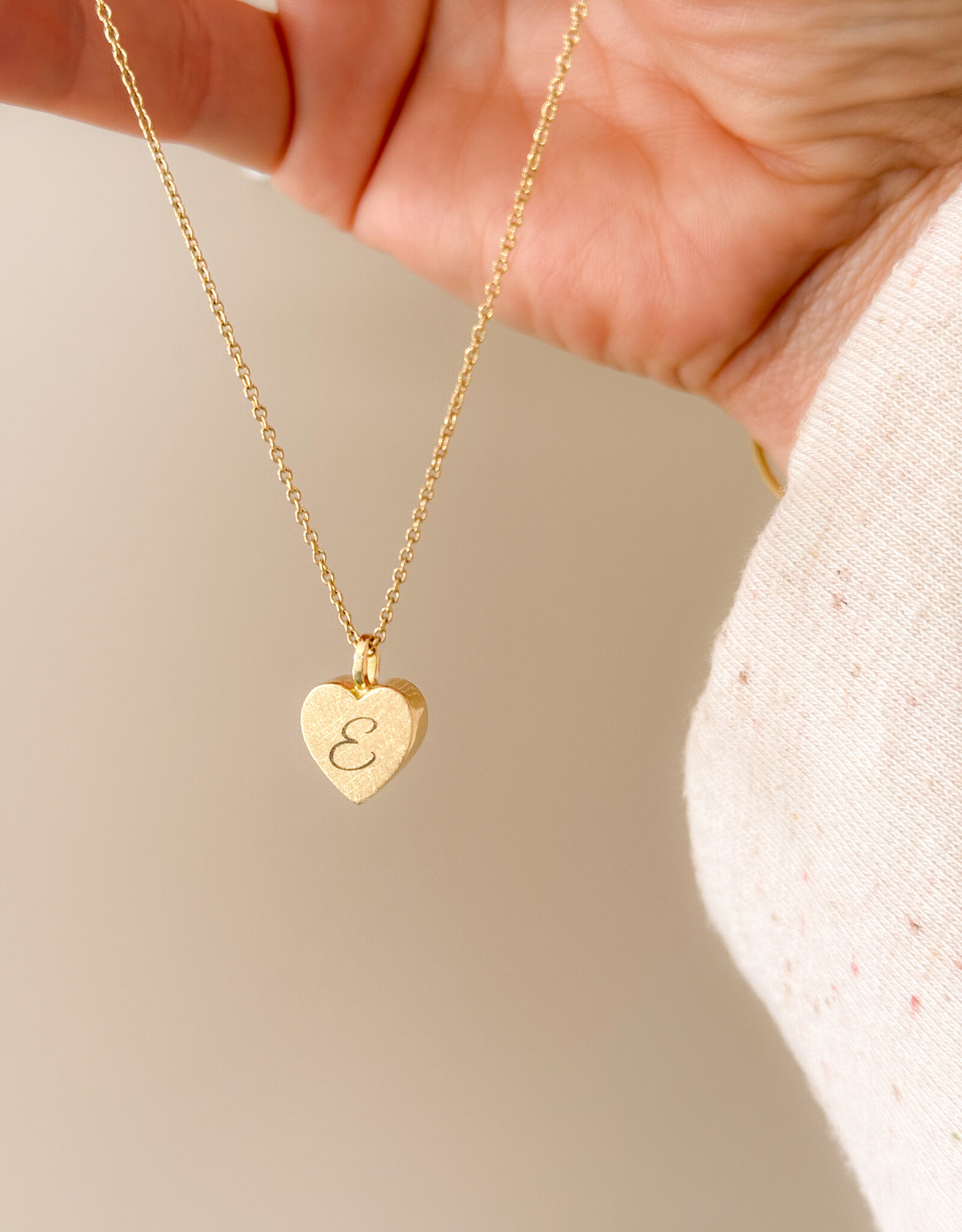 Atelier Maison Full of love  halsketting met as