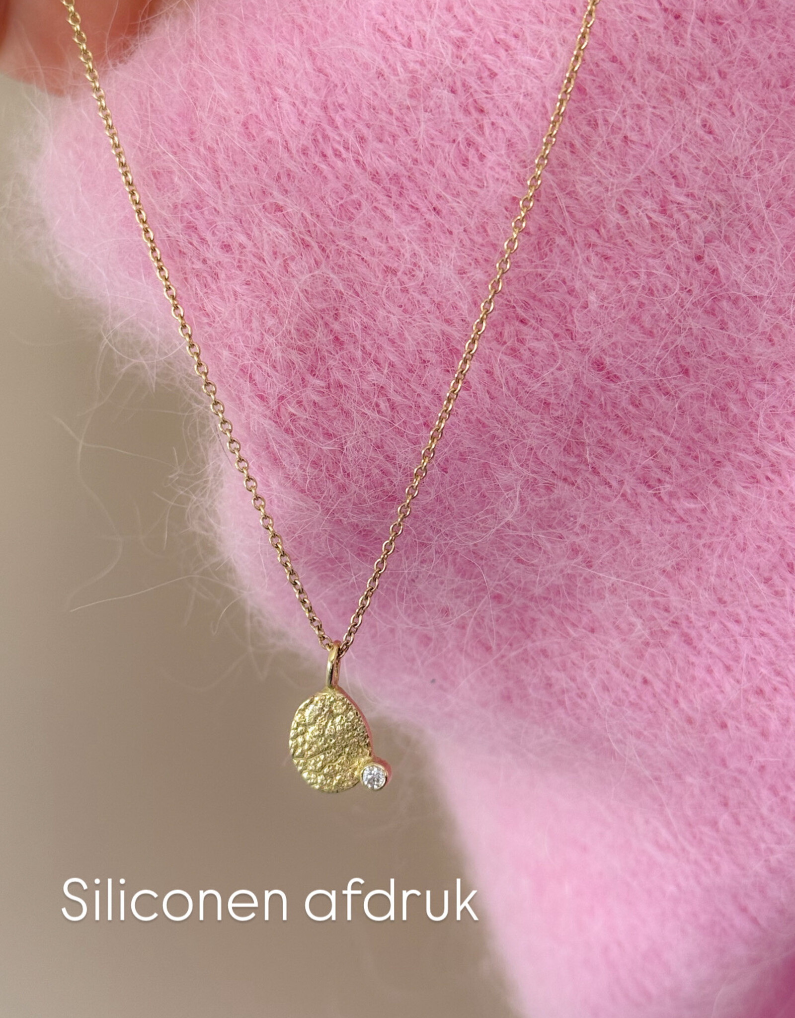 Atelier Maison Diamond Fluffy Love halsketting | ≠  formaten