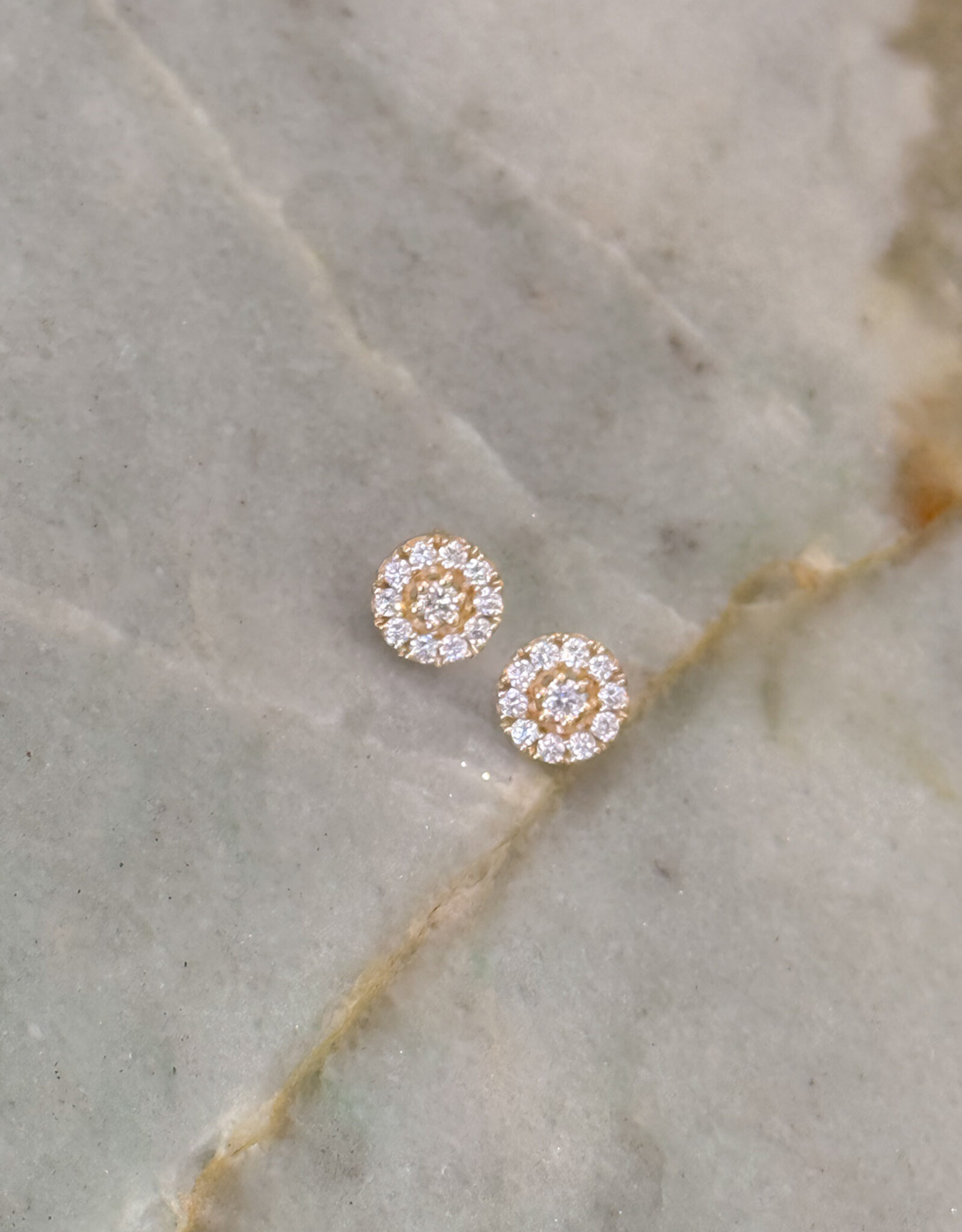 Atelier Maison Thankful oorbellen | 18K geel goud