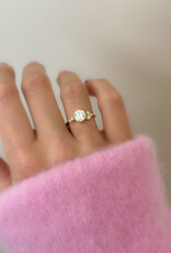 Atelier Maison Dazzling ring | mt52 | 18K geel goud