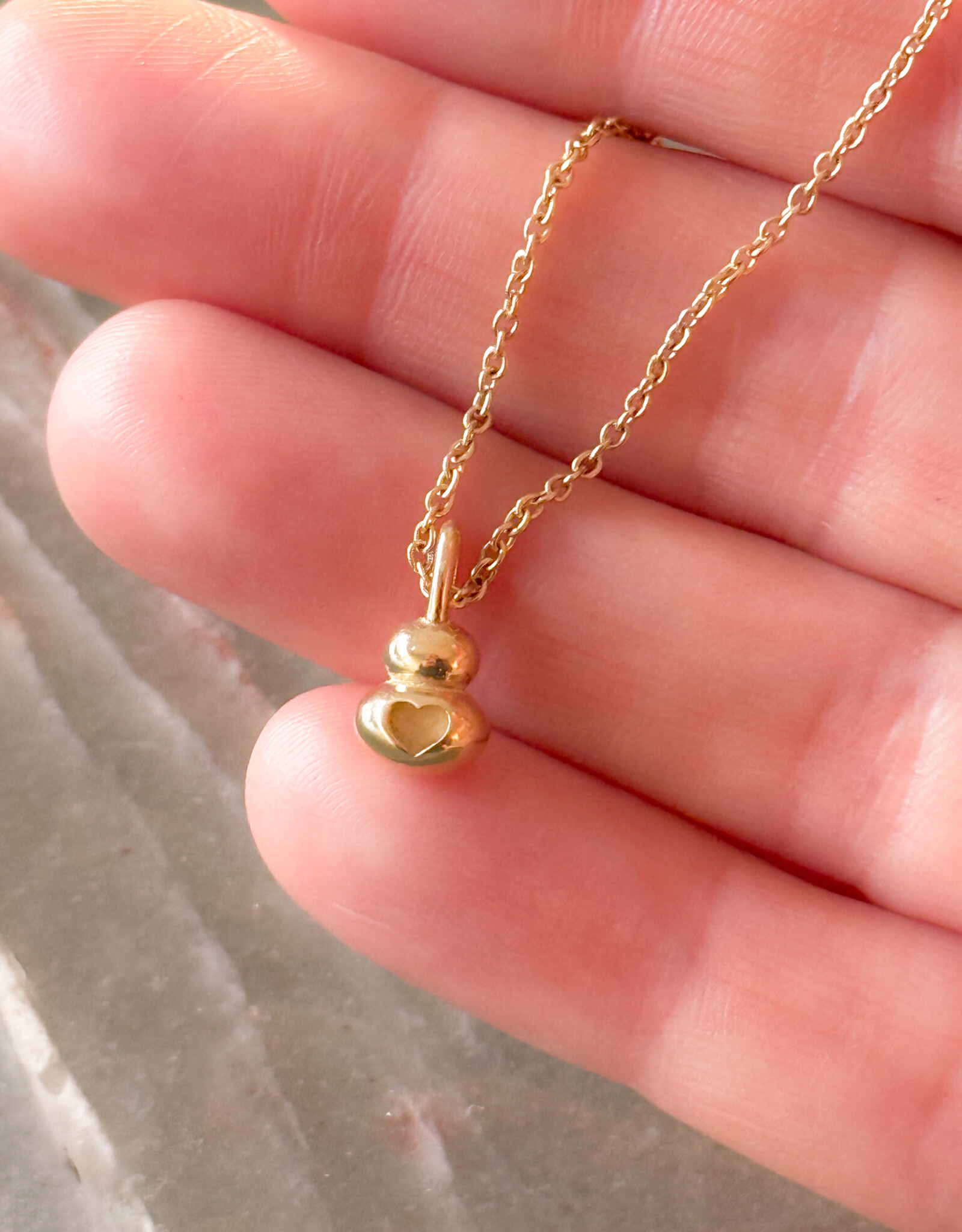 Atelier Maison The Lucky One hanger | 18k geel goud