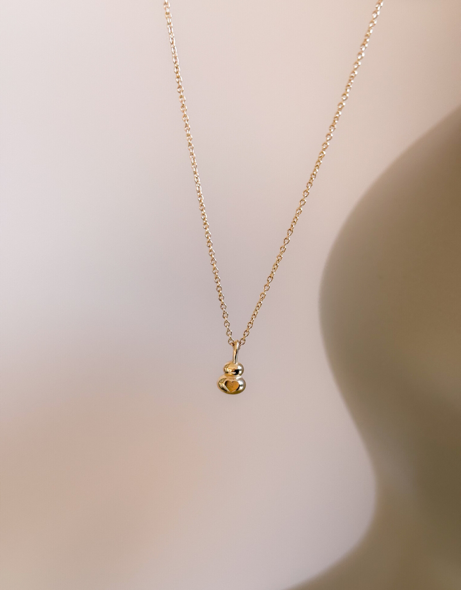 Atelier Maison The Lucky One hanger | 18k geel goud