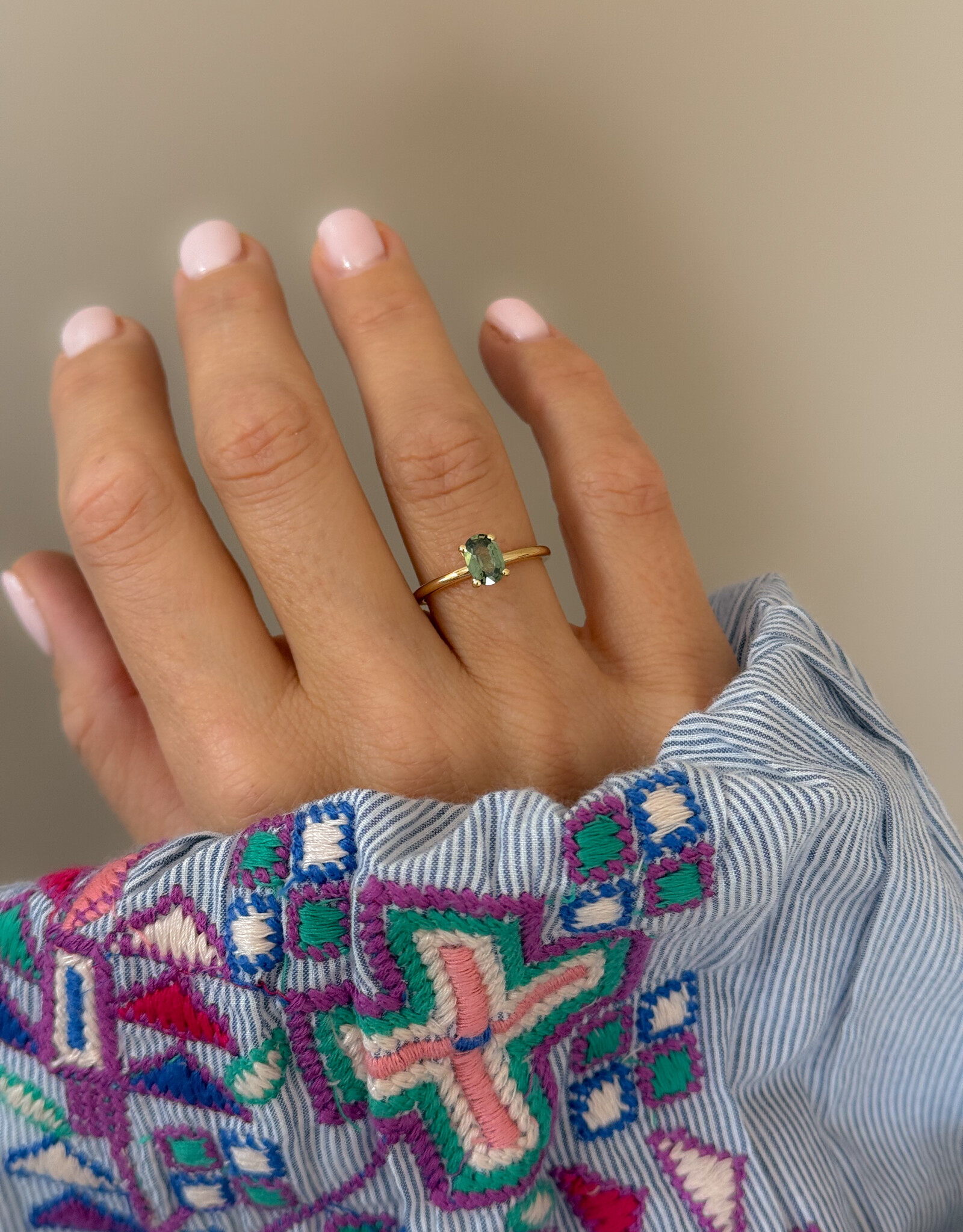 Atelier Maison Perfectly Splendid ring | kleursteen