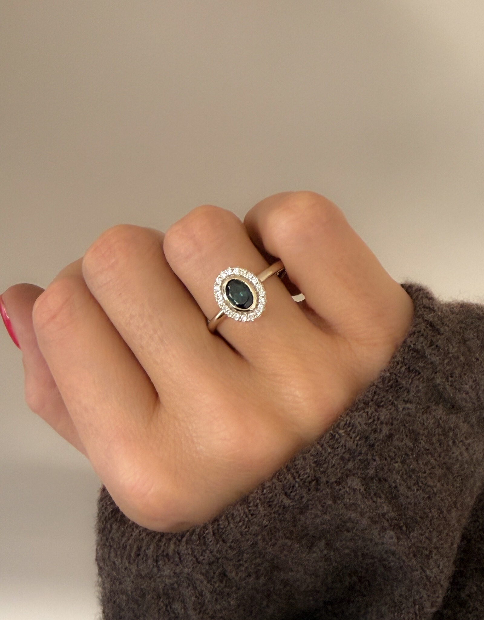 Atelier Maison The Entourage asse ring ≠  kleuren