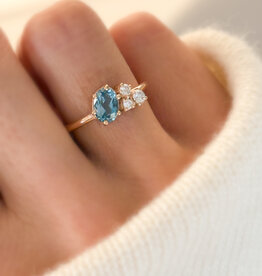 Atelier Maison Seize the day ring met topaas