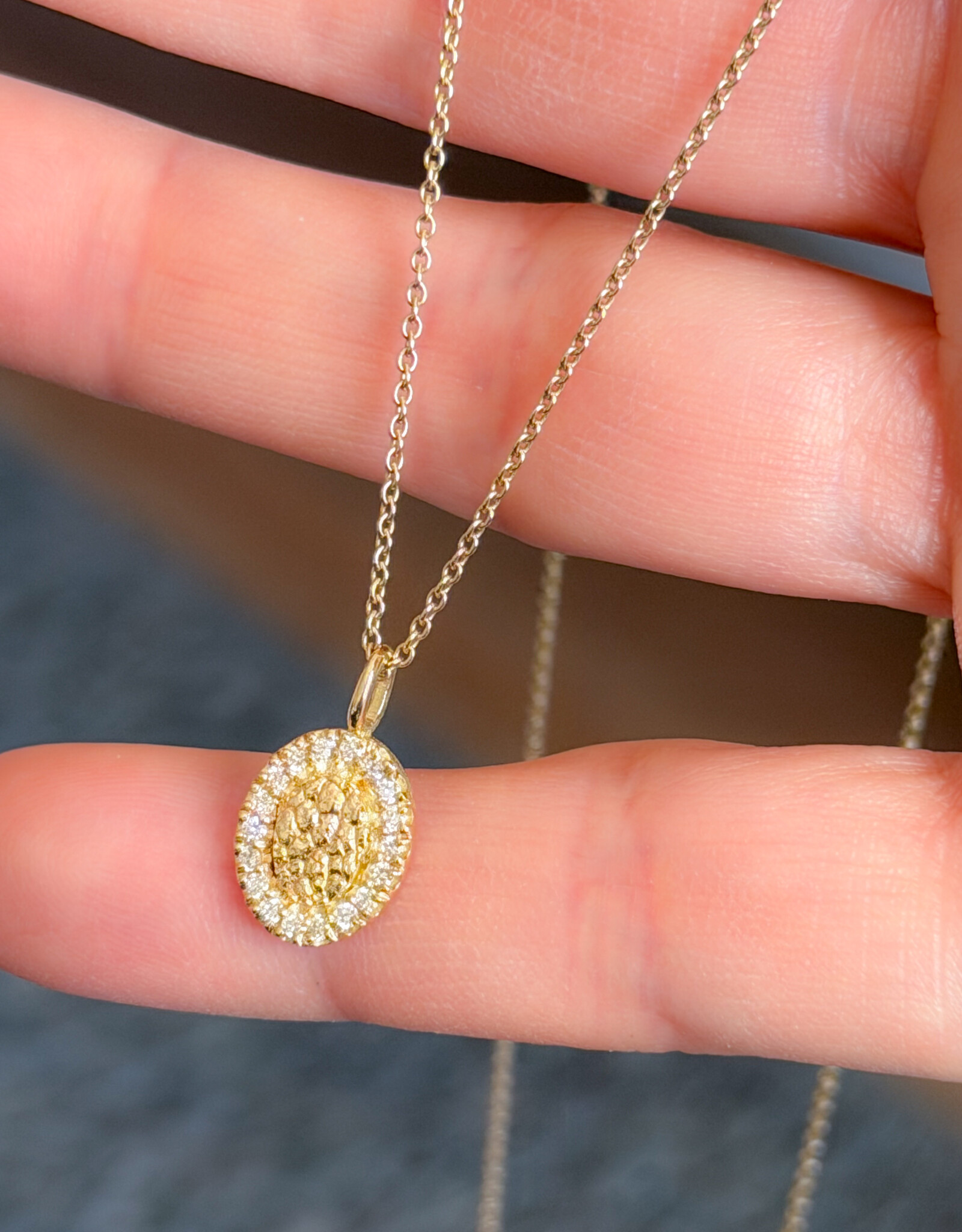 Atelier Maison A Fluffy Piece of Happiness hanger