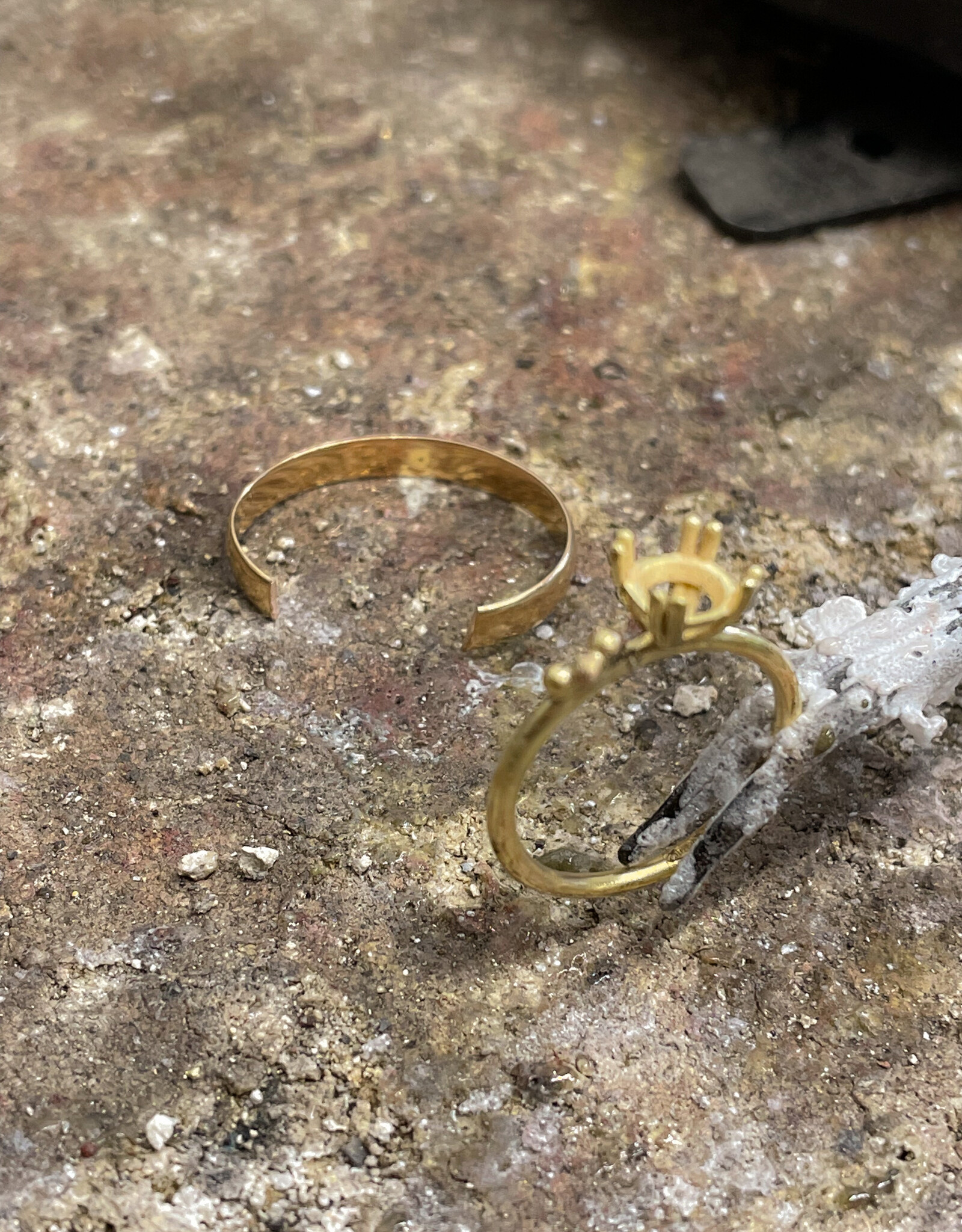 Atelier Maison Revive: gouden bolletjes