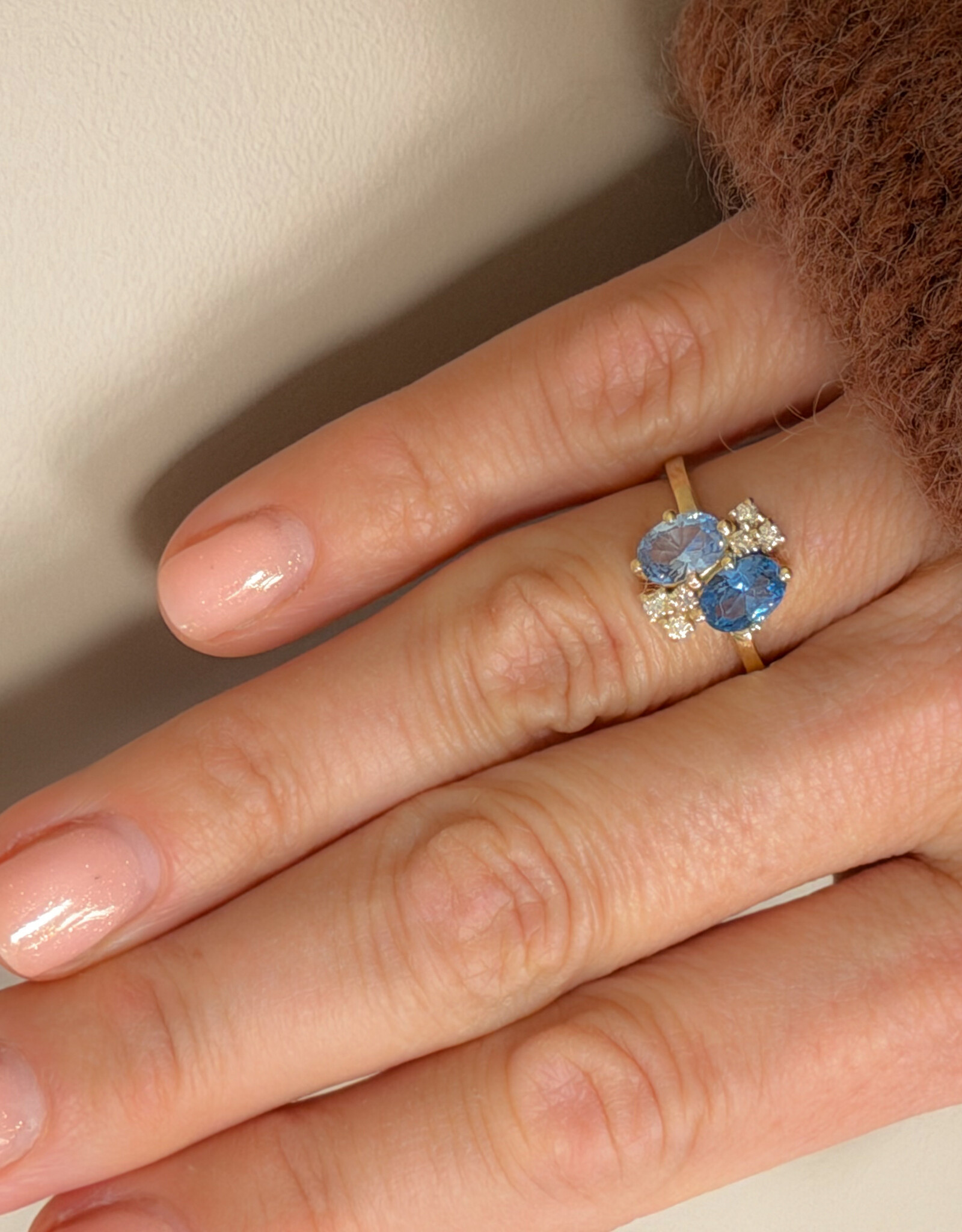 Atelier Maison The Bouquet ring | kleurstenen 7x5mm en diamanten