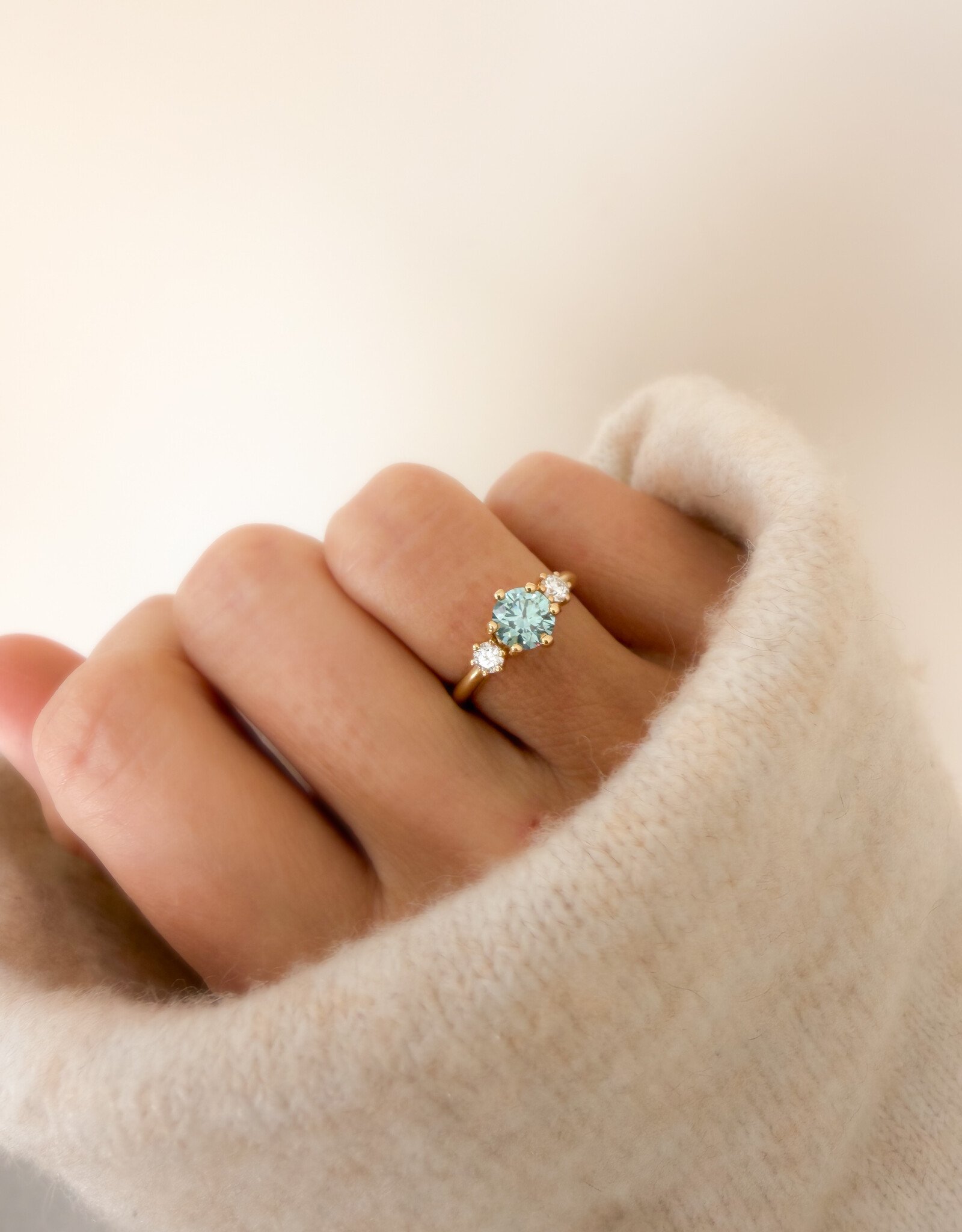 Atelier Maison  Astonished ring | bredere ringband | mt52