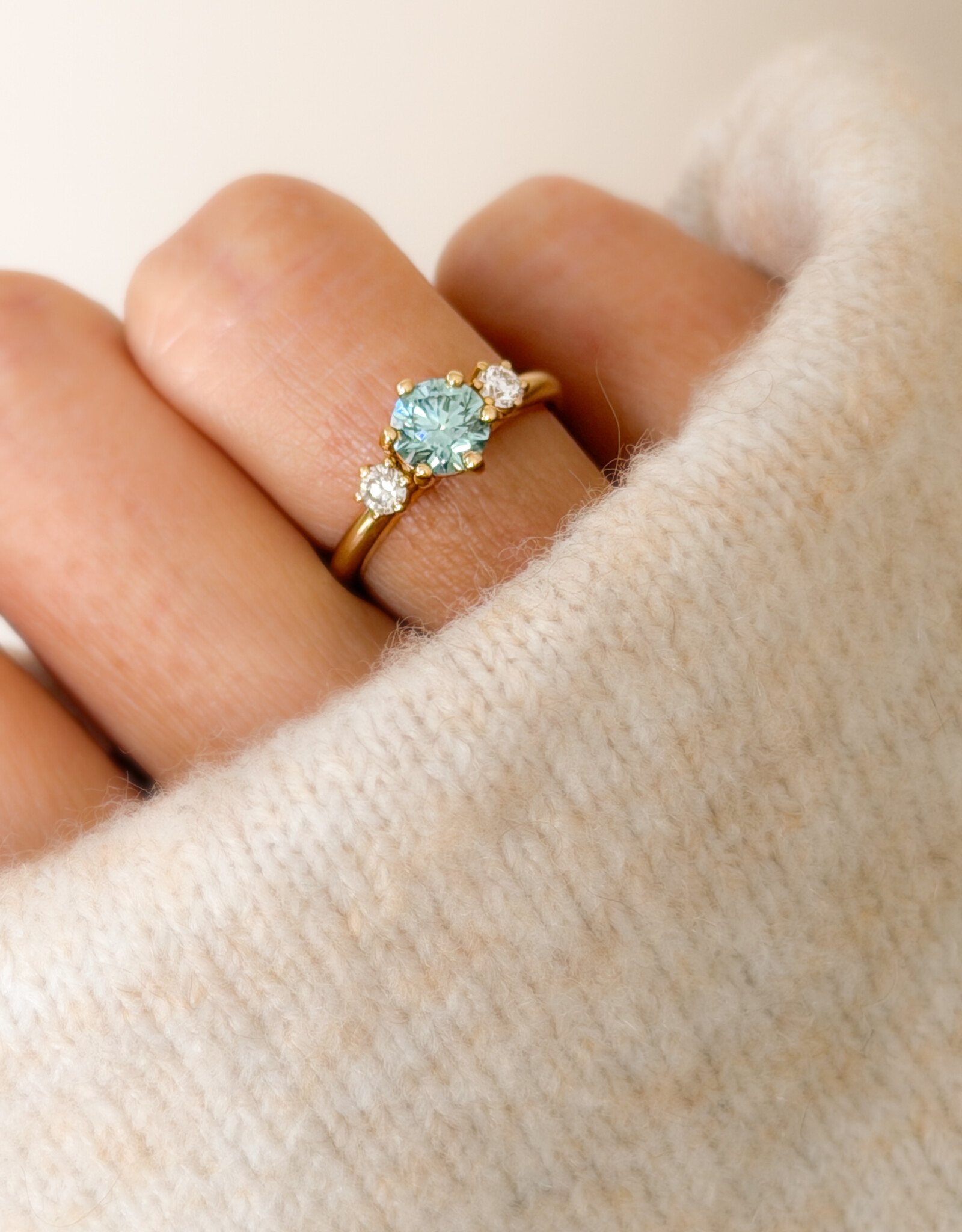 Atelier Maison  Astonished ring | bredere ringband | mt52