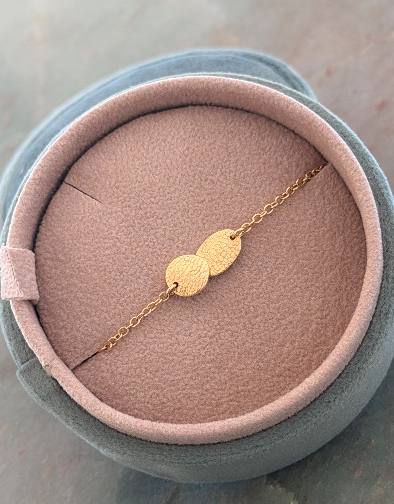 Atelier Maison Double Nose Kiss armband | vanaf