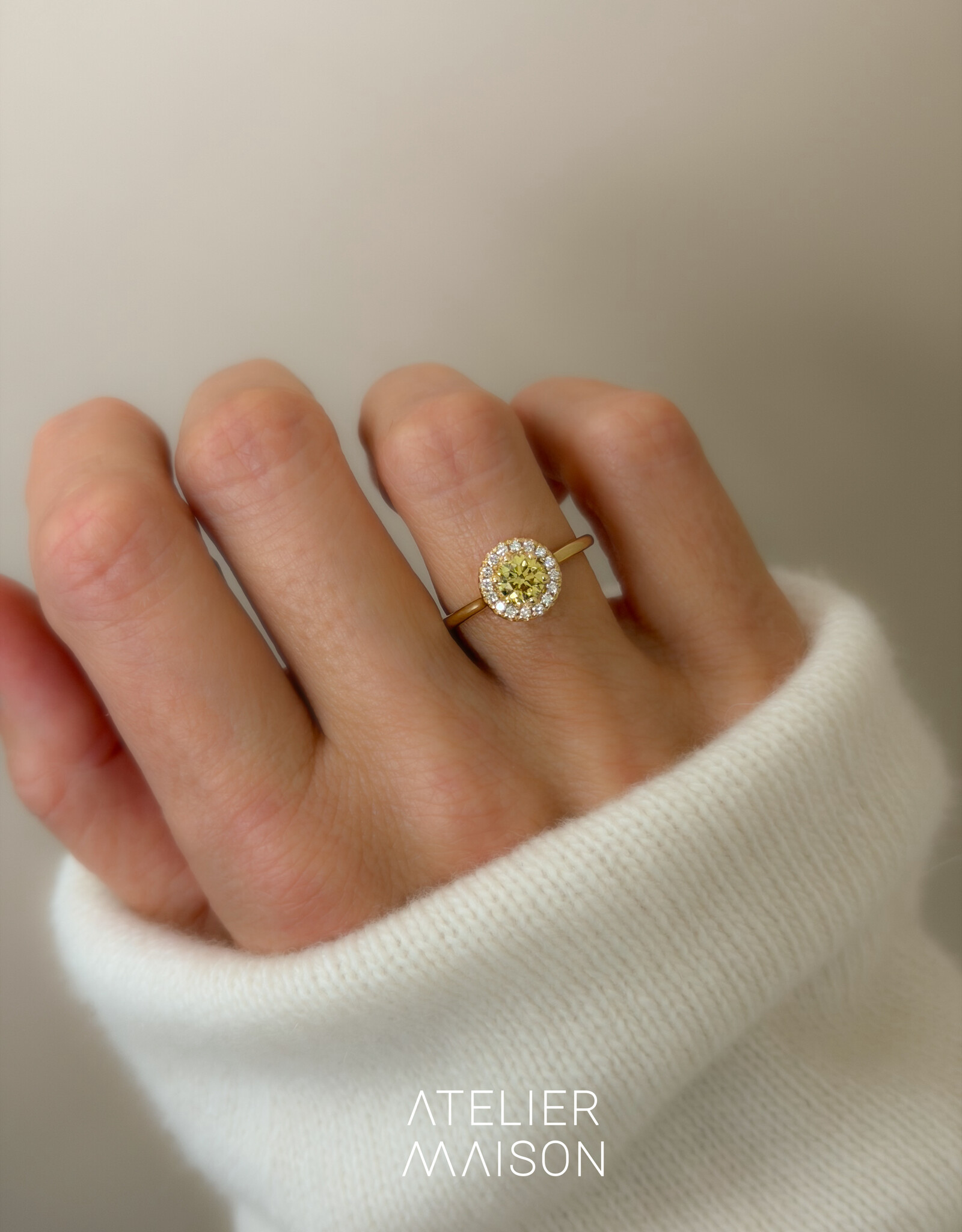 Atelier Maison Sum of Love ring met gele diamant