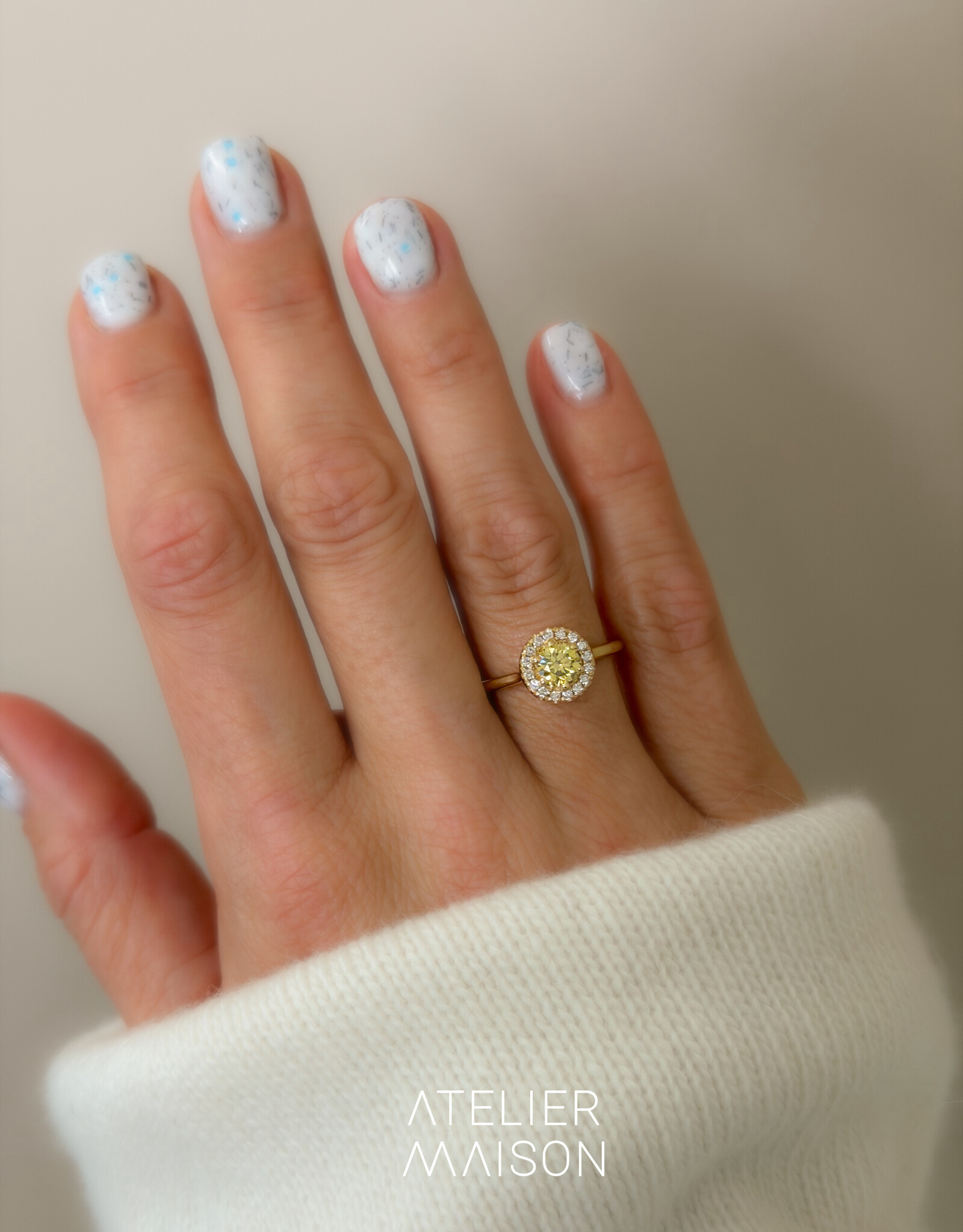 Atelier Maison Sum of Love ring met gele diamant