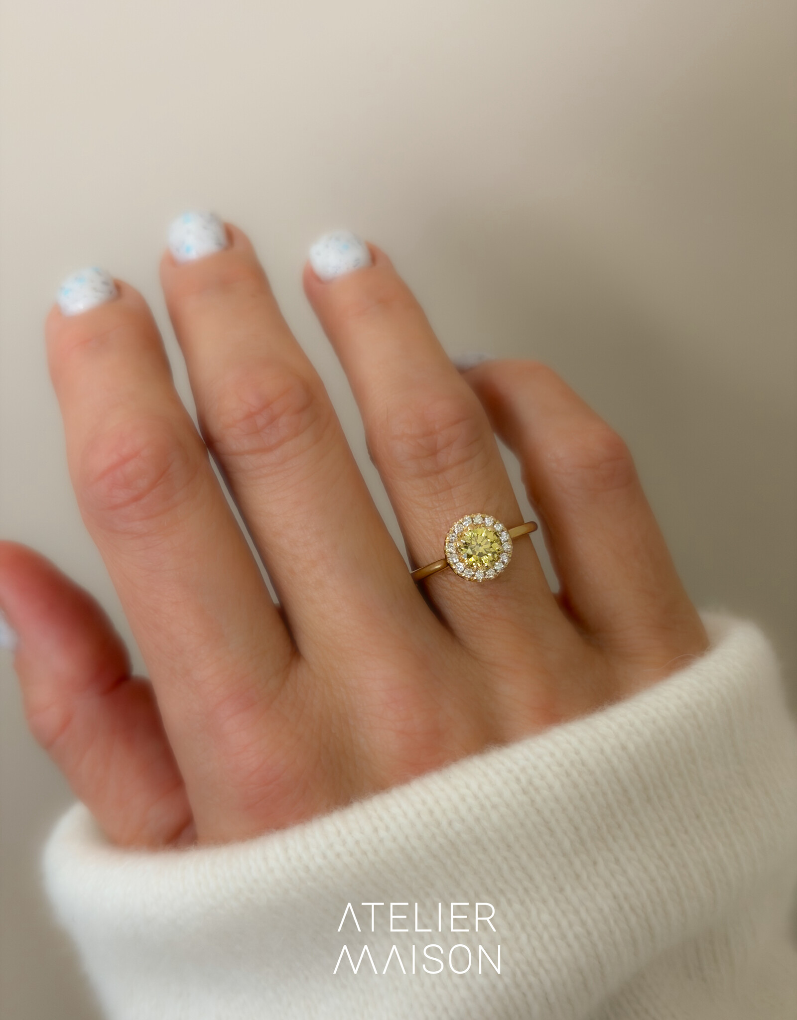 Atelier Maison Sum of Love ring  | labgrown kleurdiamant