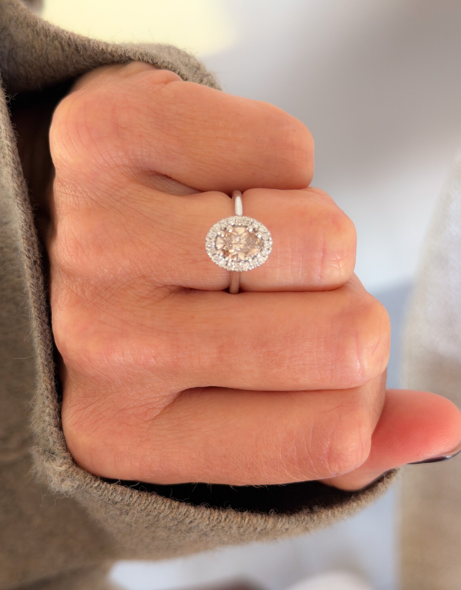 Atelier Maison met labgrown kleurdiamant