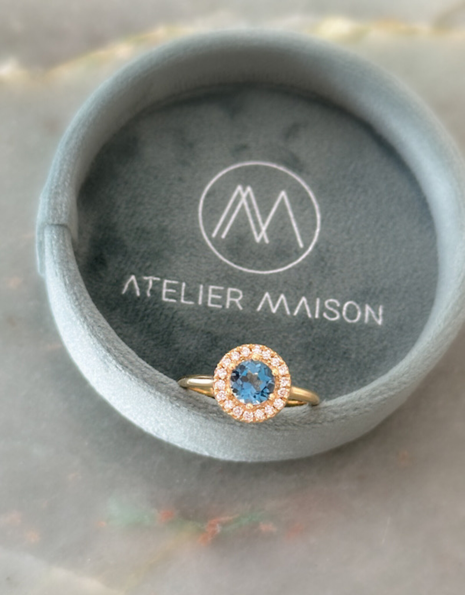 Atelier Maison Sum of Love ring met topaas