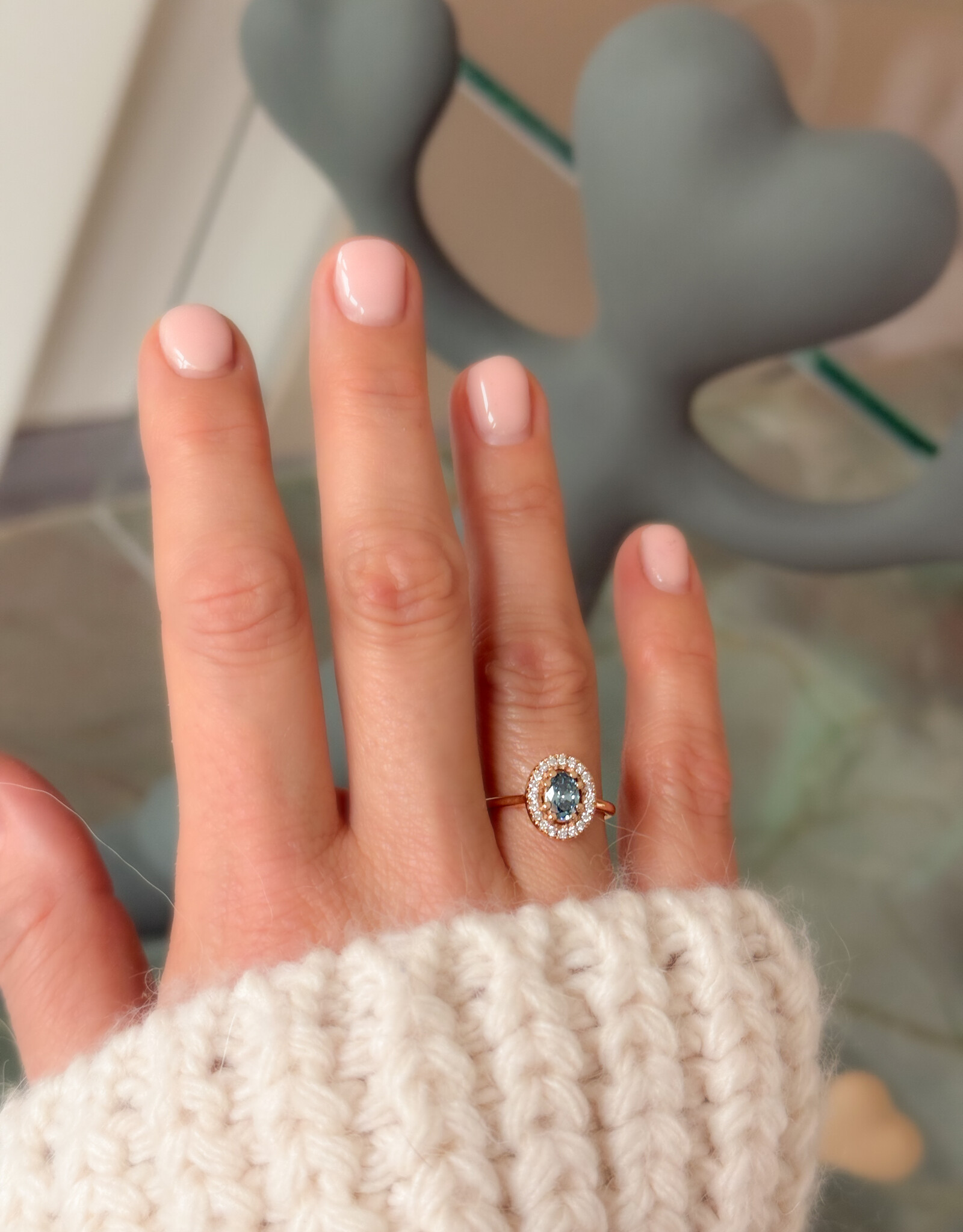 Atelier Maison Happy Together ring met blauwe diamant