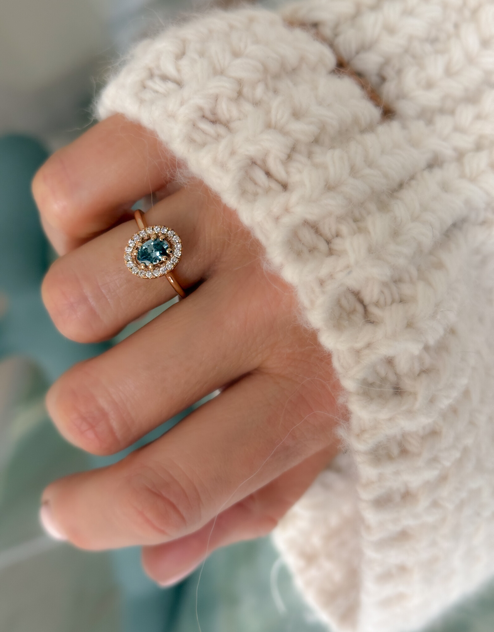 Atelier Maison Happy Together ring met blauwe diamant