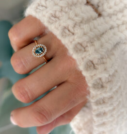 Atelier Maison Happy Together ring met blauwe diamant | vanaf