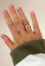 Atelier Maison Happy Together ring met roze spinel