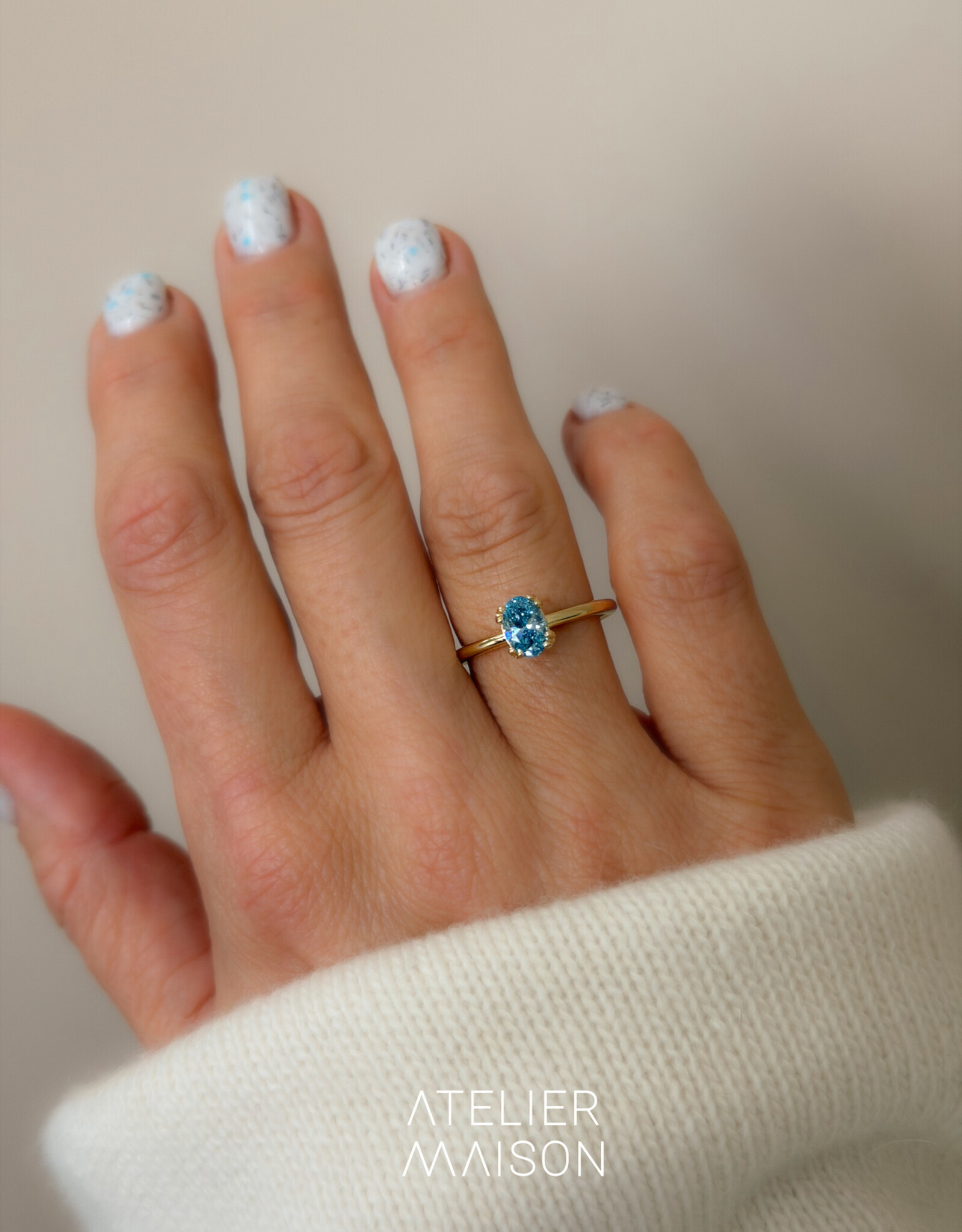 Atelier Maison Selflove ring met blauwe diamant