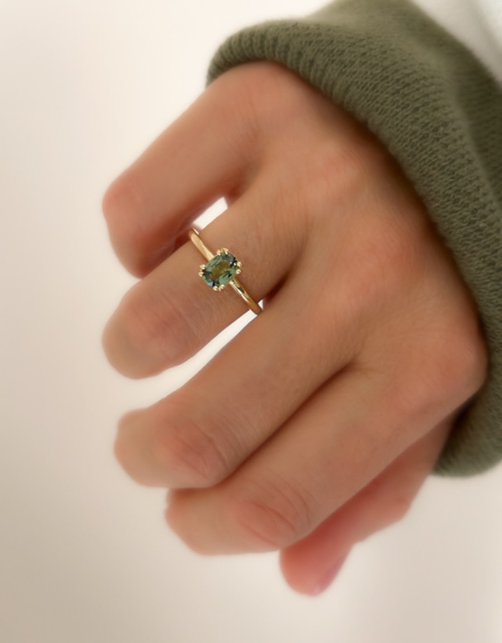 Atelier Maison Selflove ring  met groene saffier
