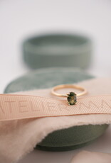 Atelier Maison Selflove ring  met groene saffier