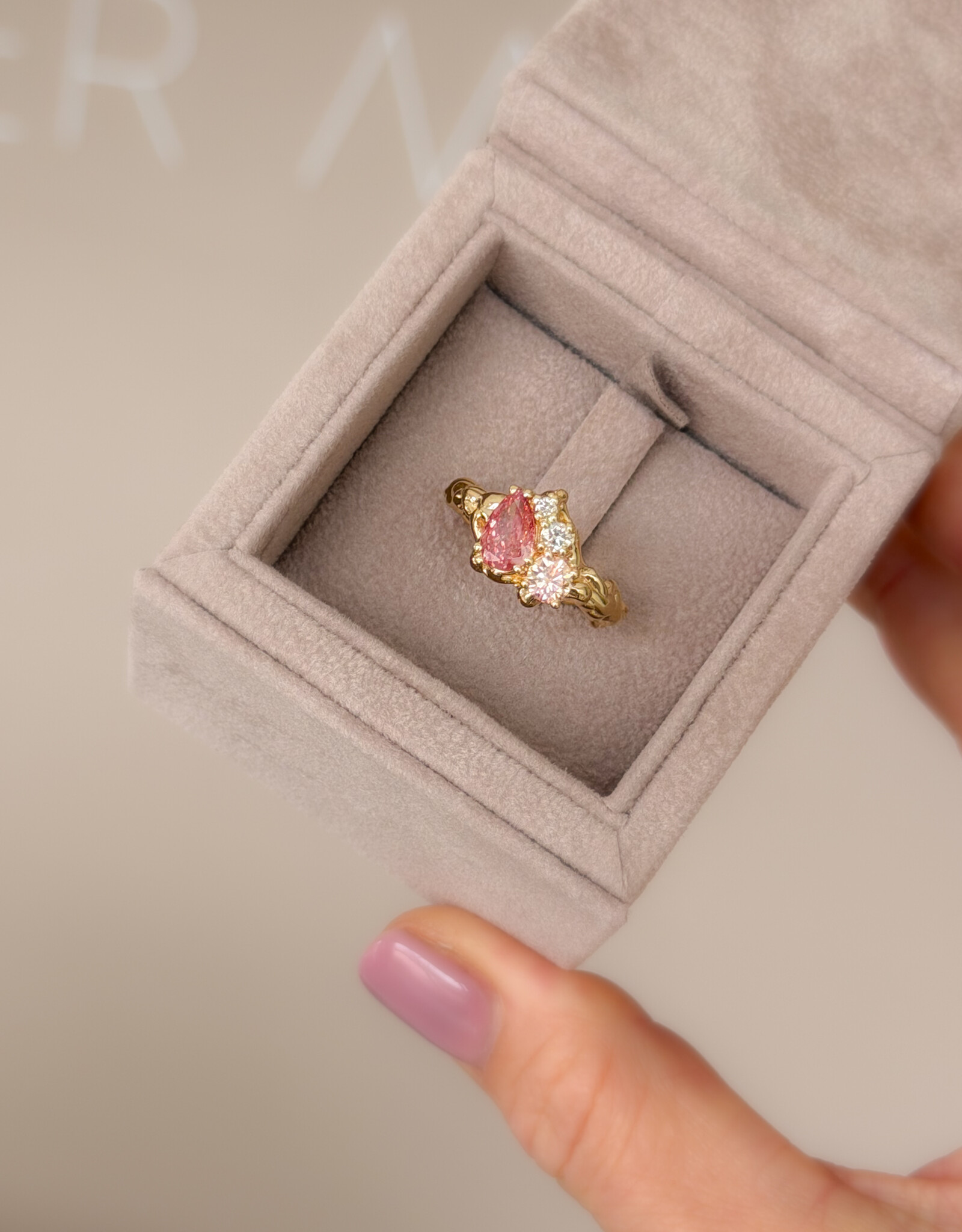 Atelier Maison Peony | One of One | Nr. 07