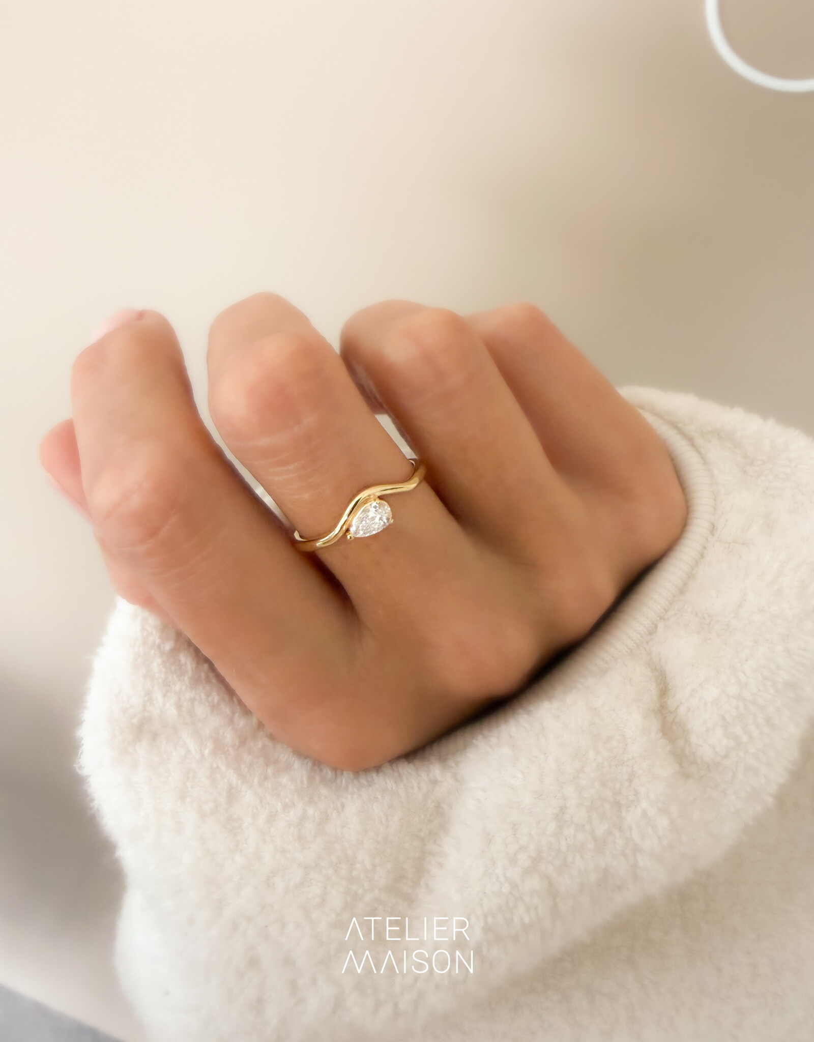 Atelier Maison Embrace Me ring met diamant