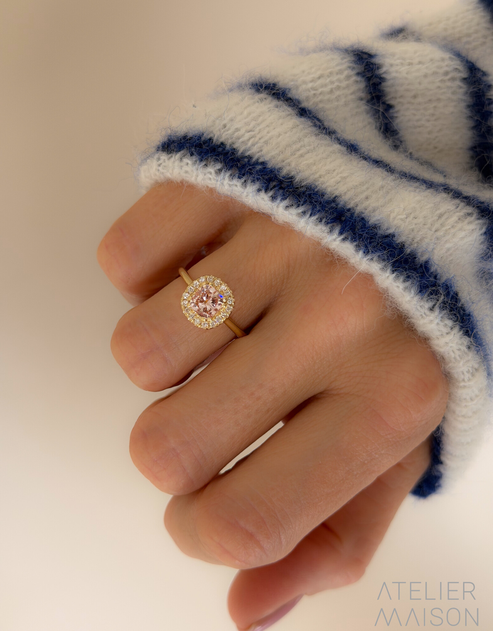 Atelier Maison met roze labgrown diamant