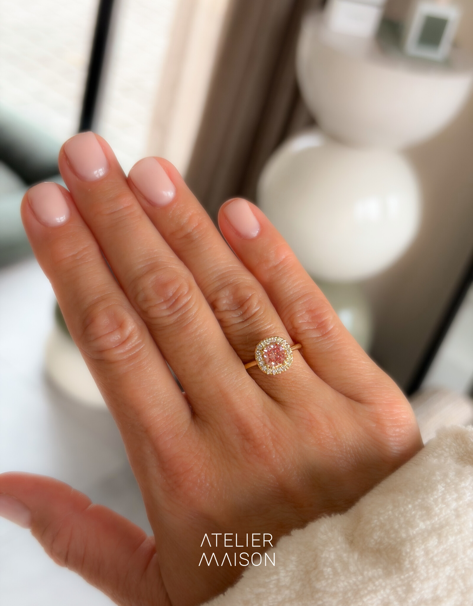 Atelier Maison met roze labgrown diamant