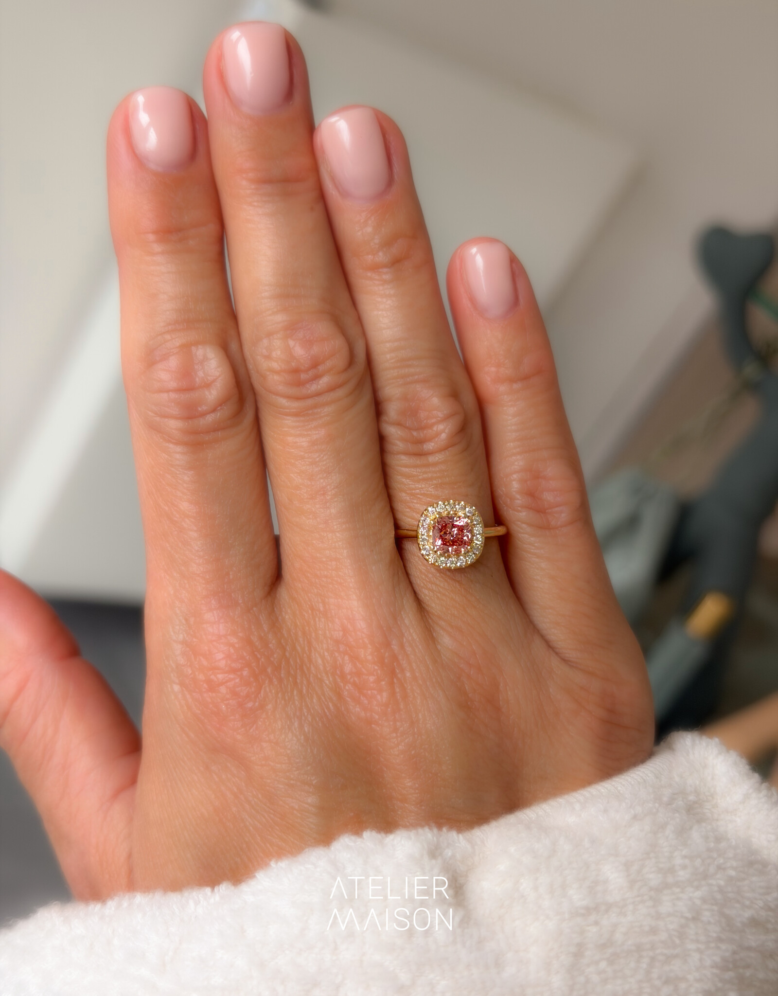 Atelier Maison met roze labgrown diamant