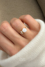 Atelier Maison Dazzling ring | mt52 | 18K geel goud