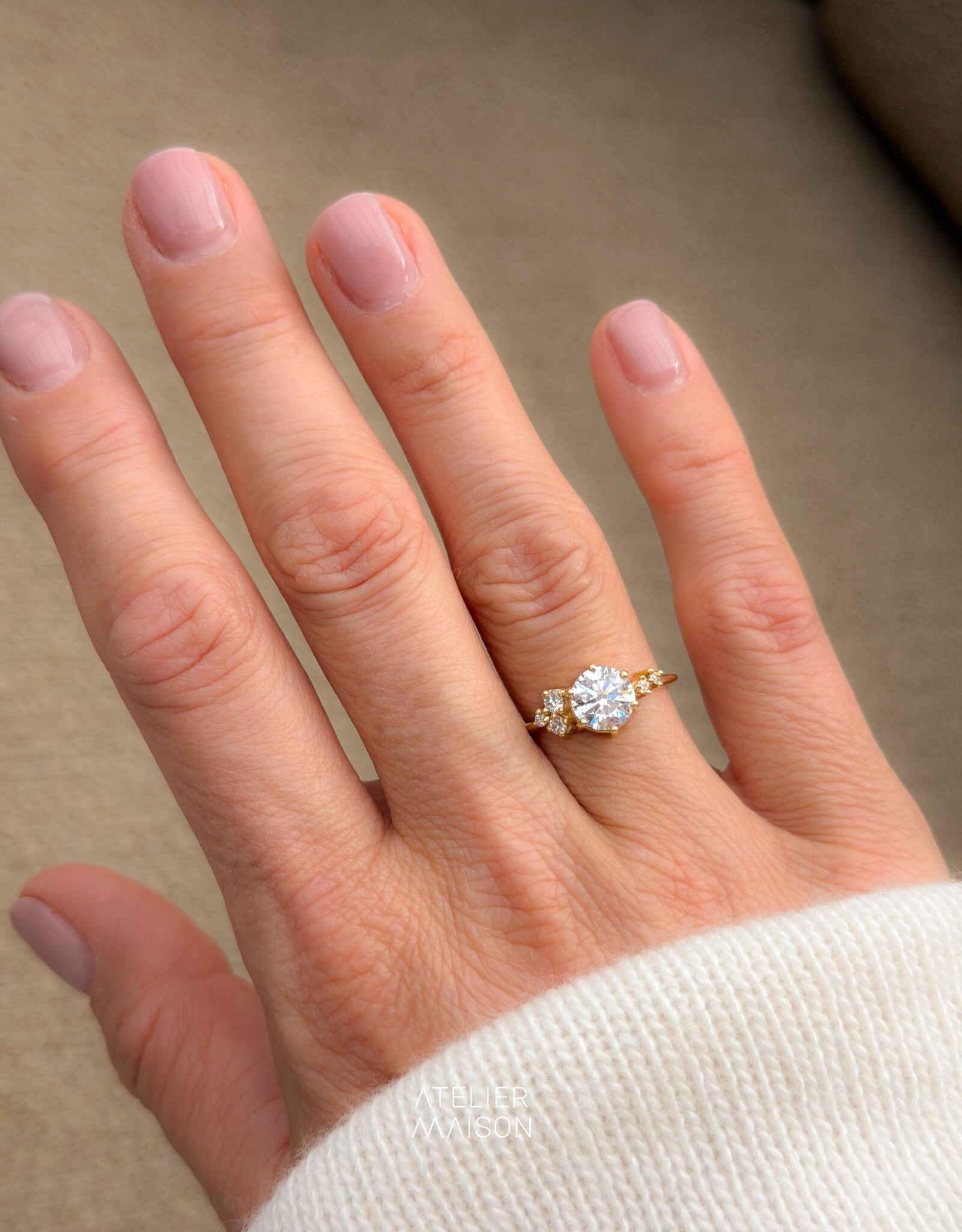 Atelier Maison Dazzling ring | mt52 | 18K geel goud