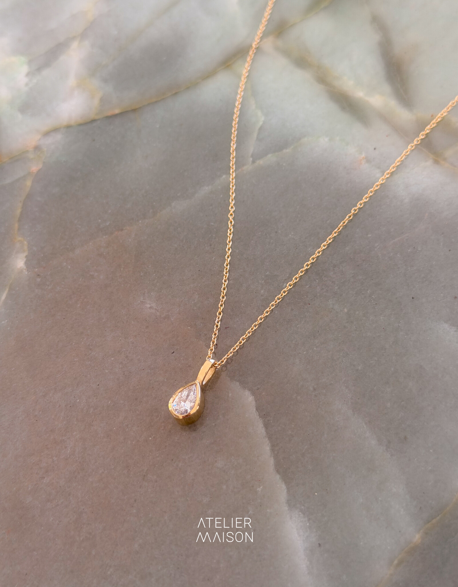 Atelier Maison The Tear hanger met as