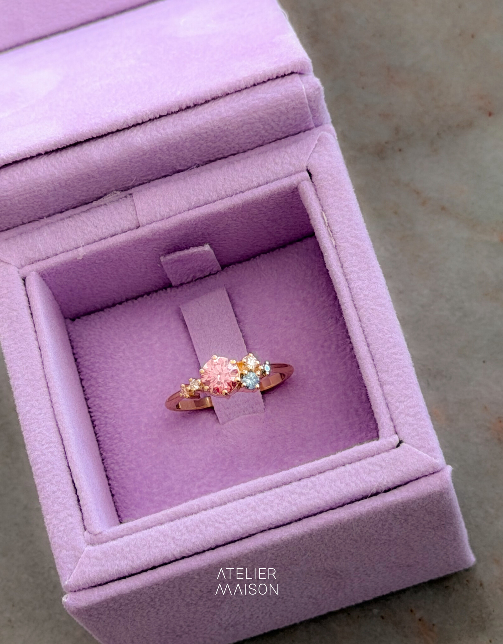 Atelier Maison Personaliseer de Dazzling Colors ring met je favoriete kleuren