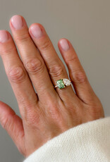 Atelier Maison Soulmates ring met witte en groene diamant