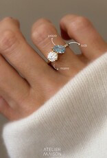 Atelier Maison Soulmates ring met witte en blauwe diamant